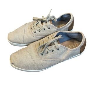 TOMS sneakers size 8